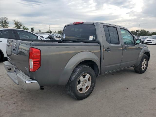 1N6AD07UX7C413213 - 2007 NISSAN FRONTIER CREW CAB LE GRAY photo 3