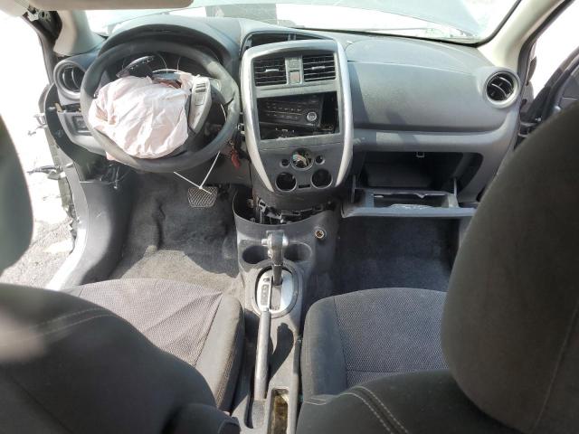 3N1CN7AP5JL845369 - 2018 NISSAN VERSA S 灰色 照片 8