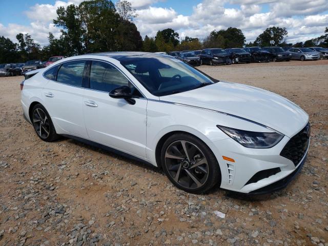 5NPEJ4J21MH125110 - 2021 HYUNDAI SONATA SEL PLUS WHITE photo 4