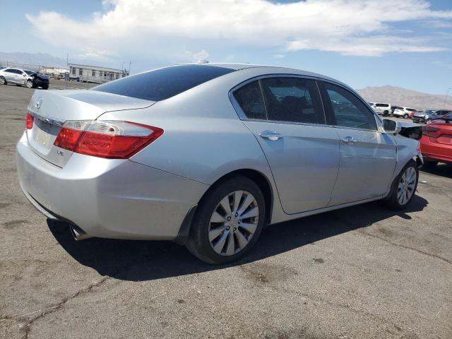 1HGCR3F88FA008532 - 2015 HONDA ACCORD EXL SILVER photo 3