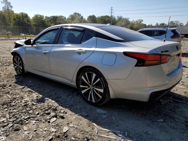 1N4BL4CV6KC159465 - 2019 NISSAN ALTIMA SR SILVER photo 2