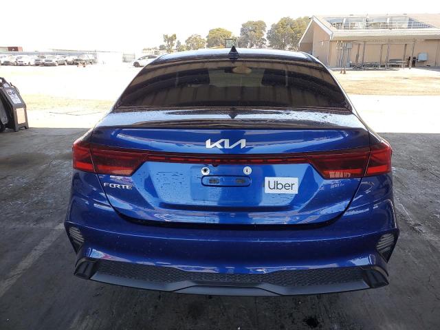3KPF24AD2PE565526 - 2023 KIA FORTE LX 蓝色 照片 6