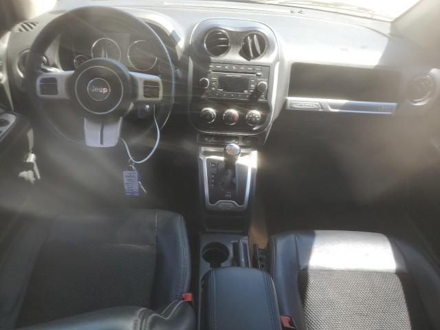 1C4NJCEAXGD620251 - 2016 JEEP COMPASS LATITUDE Argent photo 8