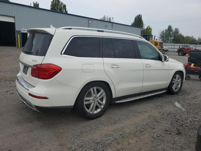 4JGDF7CE5DA251379 - 2013 MERCEDES-BENZ GL 450 4MATIC WHITE photo 3