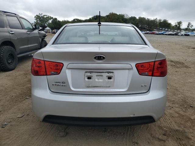 KNAFU4A29C5587325 - 2012 KIA FORTE EX SILVER photo 6