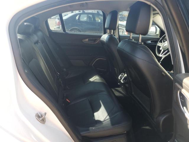 ZARFAECN6H7542790 - 2017 ALFA ROMEO GIULIA TI Blanco foto 10