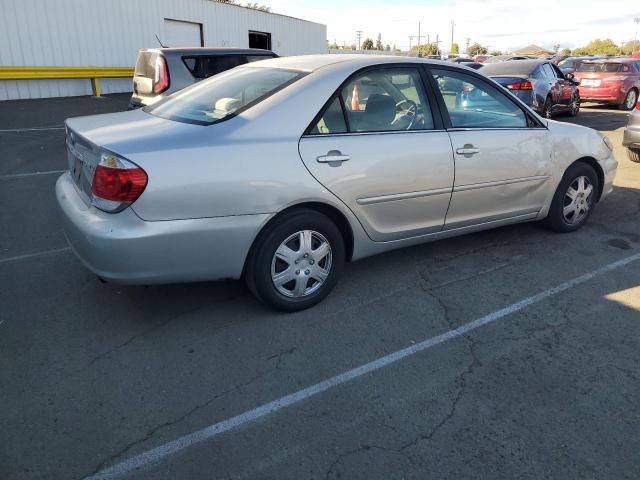 4T1BE32K06U147426 - 2006 TOYOTA CAMRY LE 银色 照片 3