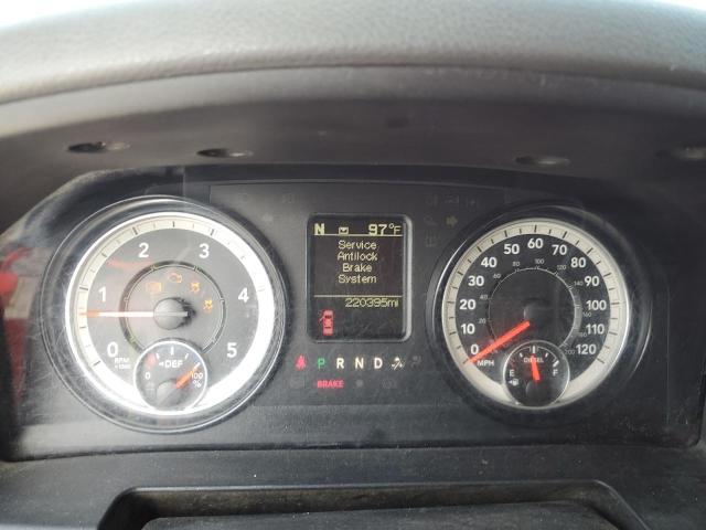 3C7WRMEL1GG277887 - 2016 RAM 5500 红色 照片 8