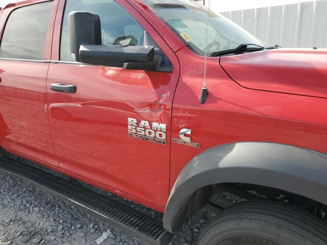 3C7WRMEL1GG277887 - 2016 RAM 5500 红色 照片 9