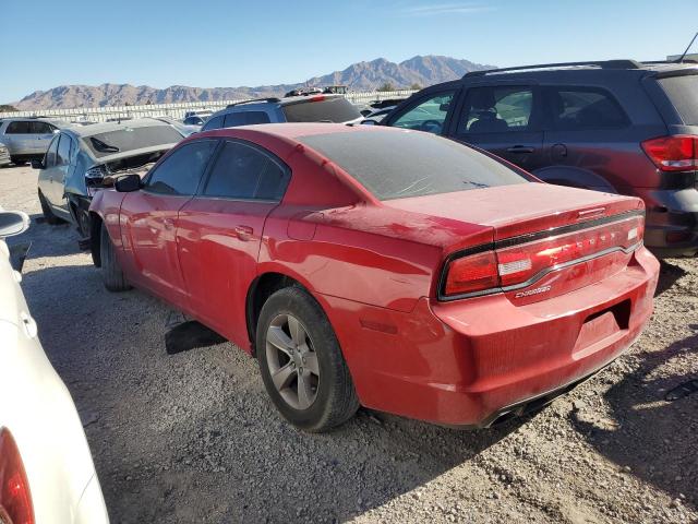 2C3CDXBGXDH582800 - 2013 DODGE CHARGER SE RED photo 2