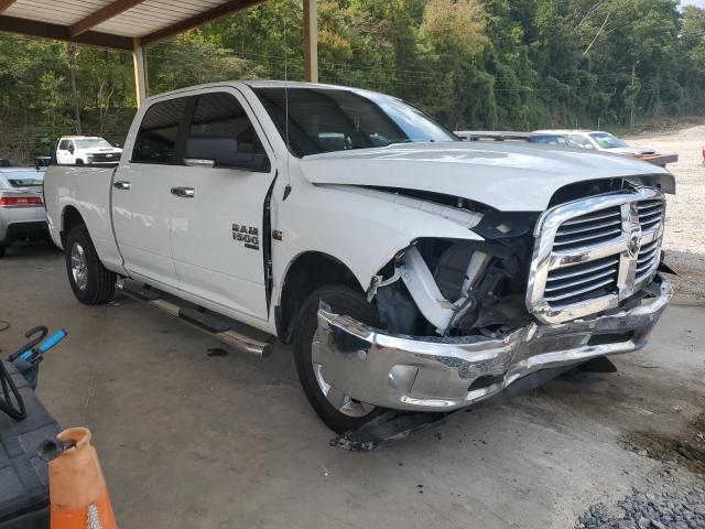 1C6RR7TT8KS676822 - 2019 RAM 1500 CLASS SLT WHITE photo 4