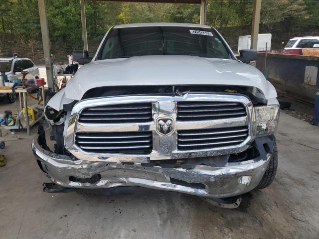 1C6RR7TT8KS676822 - 2019 RAM 1500 CLASS SLT WHITE photo 5