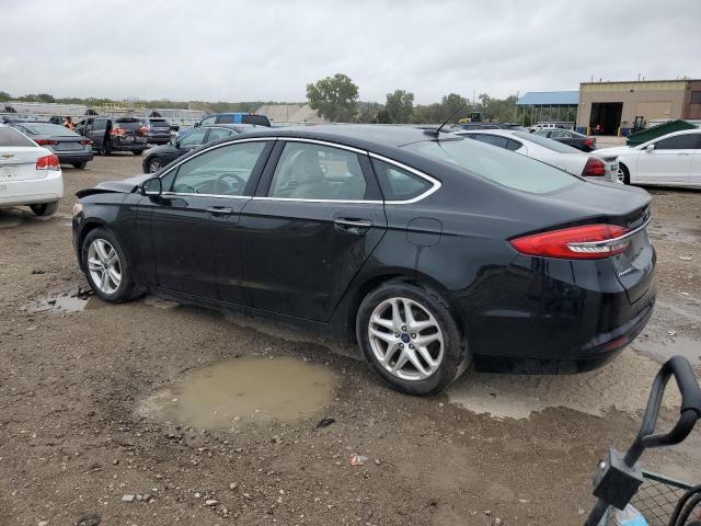 3FA6P0HD7JR159442 - 2018 FORD FUSION SE Чорний фото 2