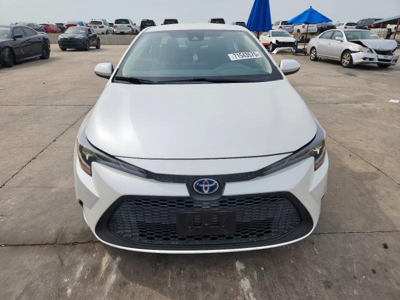 JTDEAMDE2N3007473 - 2022 TOYOTA COROLLA LE 白色 照片 5