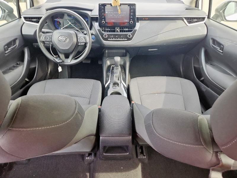 JTDEAMDE2N3007473 - 2022 TOYOTA COROLLA LE 白色 照片 8