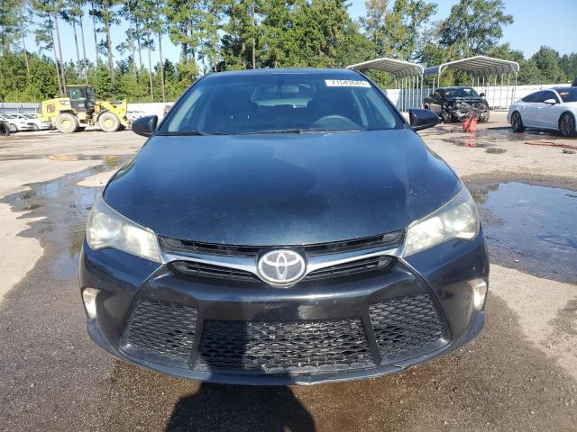 4T1BF1FK0GU613921 - 2016 TOYOTA CAMRY LE BLUE photo 5