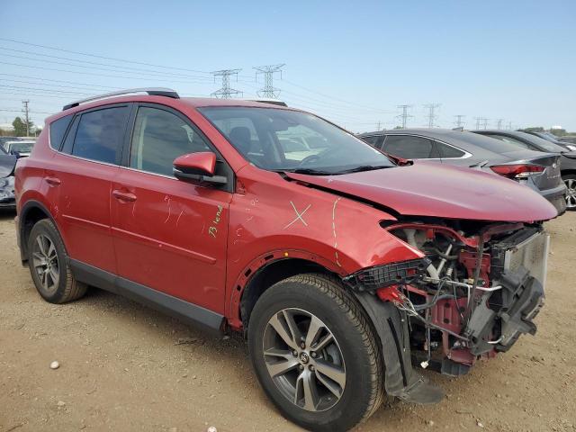 JTMRFREV9GJ071376 - 2016 TOYOTA RAV4 XLE RED photo 4
