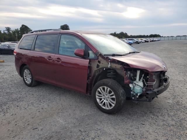 5TDYK3DC2DS309829 - 2013 TOYOTA SIENNA XLE 勃艮第红 照片 4