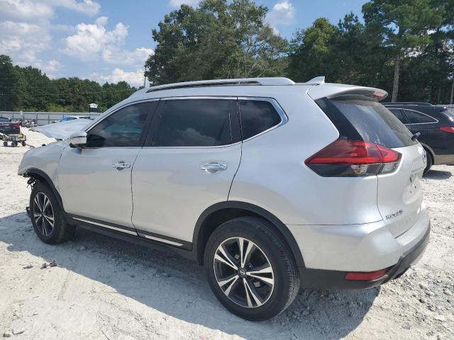 JN8AT2MT7JW453322 - 2018 NISSAN ROGUE S 银色 照片 2