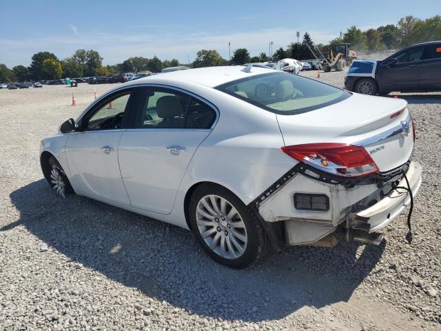 2G4GS5EV0D9129387 - 2013 BUICK REGAL PREMIUM WHITE photo 2