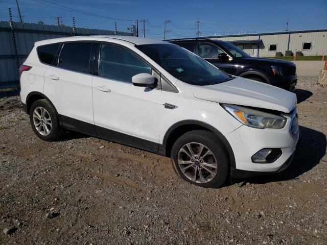 1FMCU9G96HUA53571 - 2017 FORD ESCAPE SE WHITE photo 4
