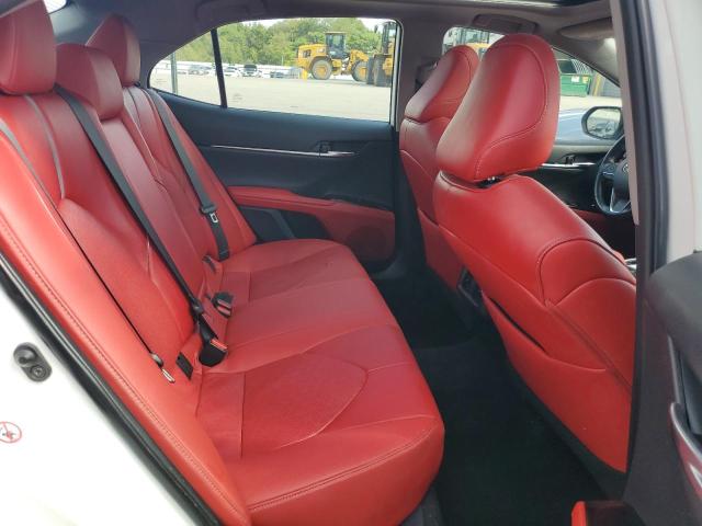 4T1B61HK4KU710206 - 2019 TOYOTA CAMRY XSE أبيض صورة 10