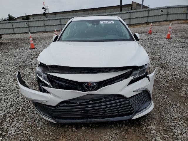 4T1C11BK2PU075098 - 2023 TOYOTA CAMRY LE 白色 照片 5
