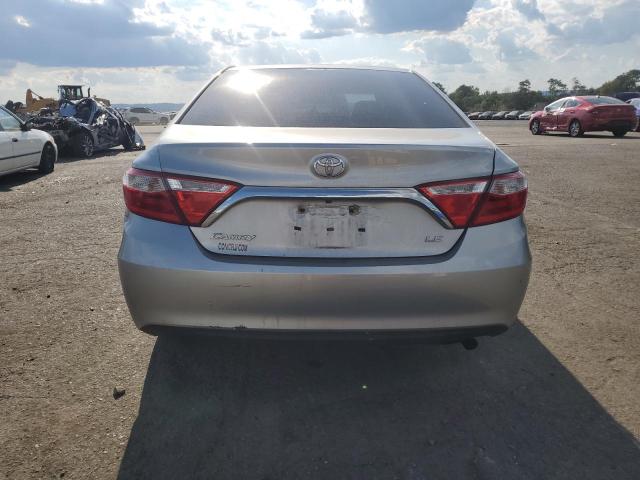 4T1BF1FK8FU089786 - 2015 TOYOTA CAMRY LE SILVER photo 6