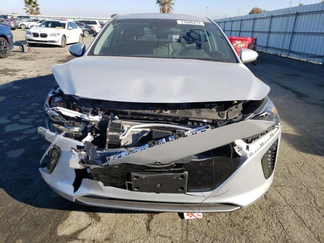 KMHC05LHXKU046454 - 2019 HYUNDAI IONIQ LIMITED SILVER photo 5