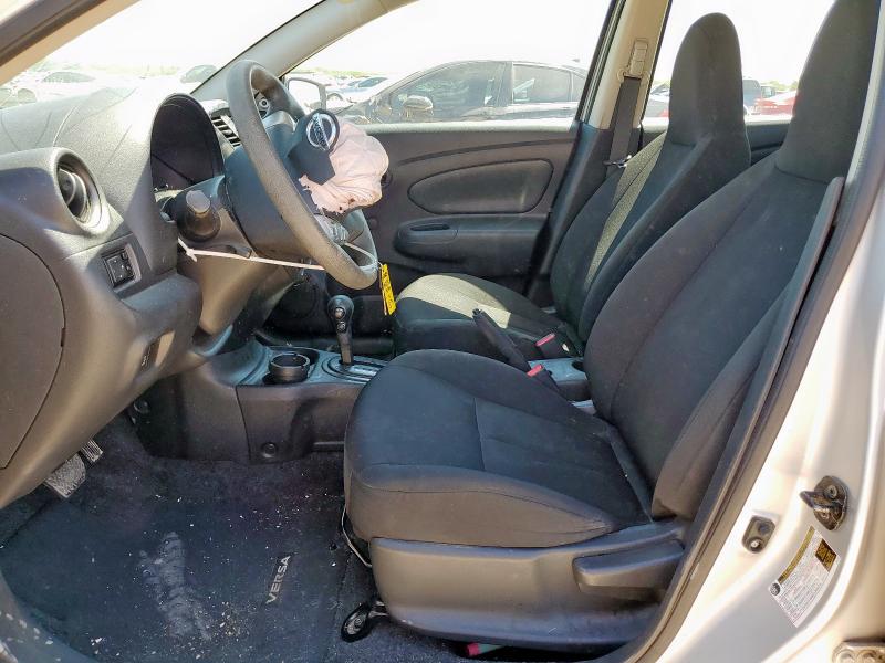 3N1CN7APXGL839799 - 2016 NISSAN VERSA S SILVER photo 7