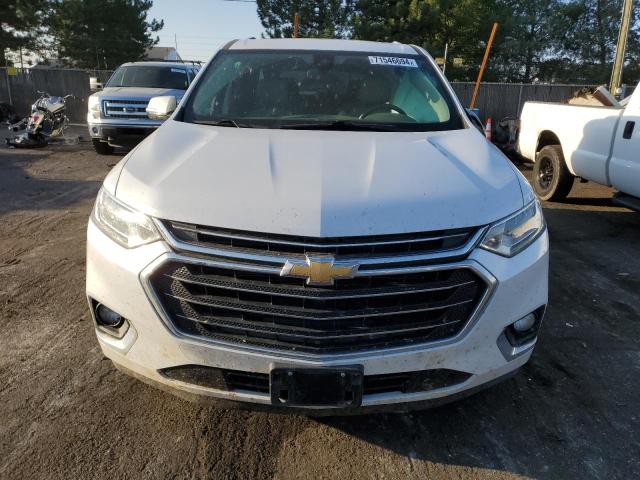 1GNEVKKWXKJ307006 - 2019 CHEVROLET TRAVERSE PREMIER WHITE photo 5