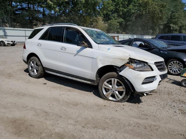 4JGDA5HB0FA595240 - 2015 MERCEDES-BENZ ML 350 4MATIC WHITE photo 4