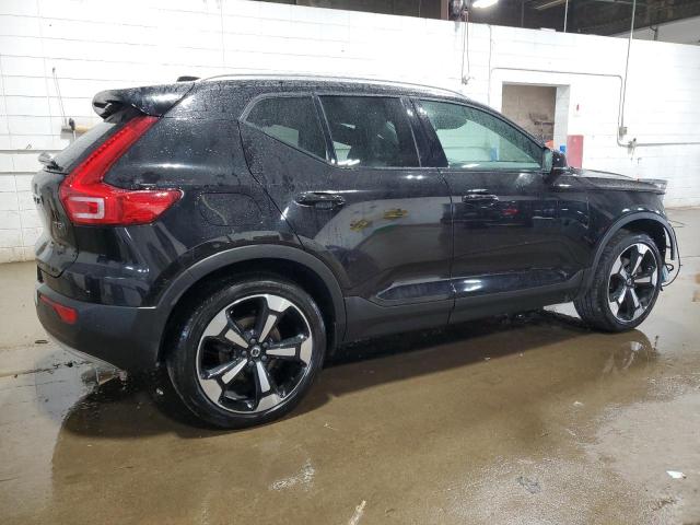 YV4162UK6L2320519 - 2020 VOLVO XC40 T5 MOMENTUM BLACK photo 3