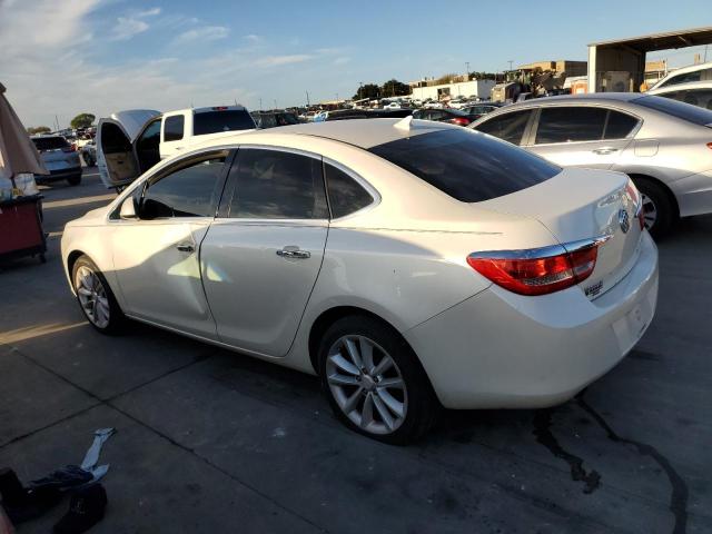 1G4PP5SK9C4185826 - 2012 BUICK VERANO WHITE photo 2