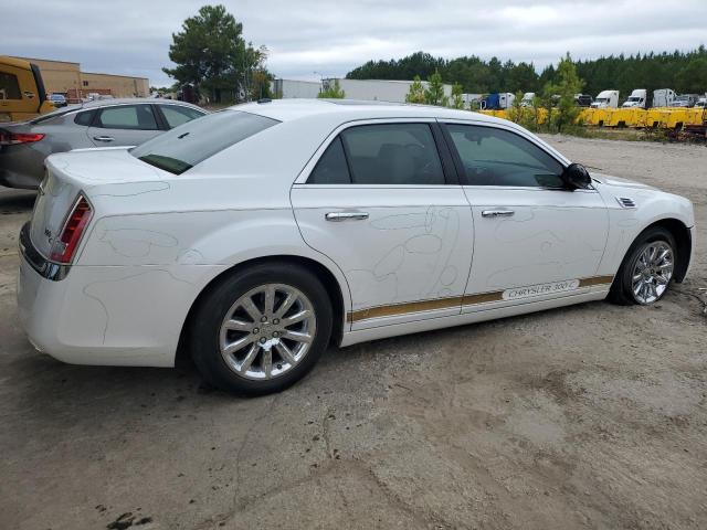 2C3CCAEG3DH685309 - 2013 CHRYSLER 300C WHITE photo 3