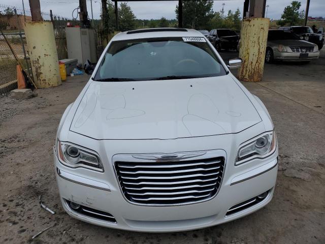 2C3CCAEG3DH685309 - 2013 CHRYSLER 300C WHITE photo 5