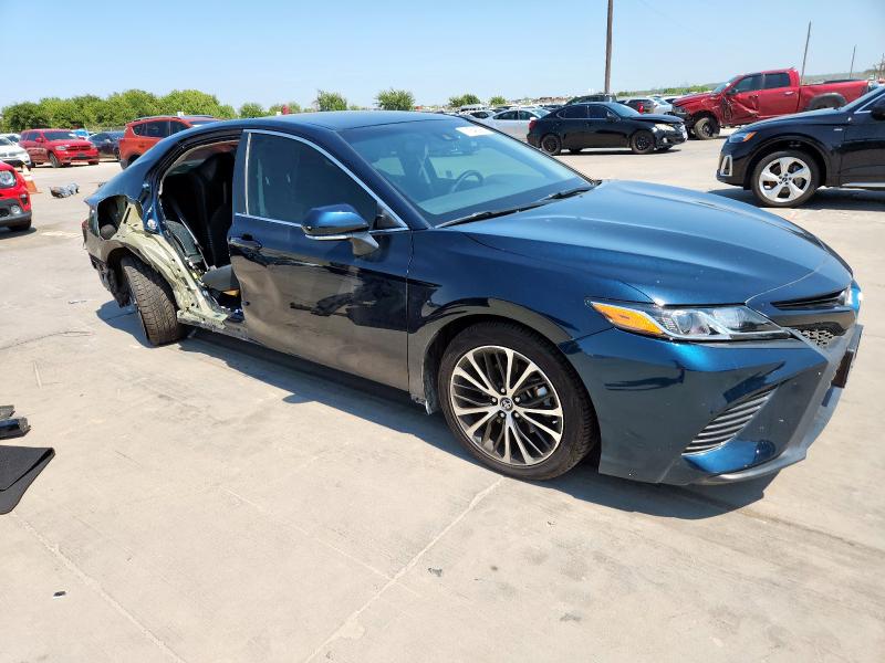 4T1B11HK6KU242364 - 2019 TOYOTA CAMRY L BLUE photo 4