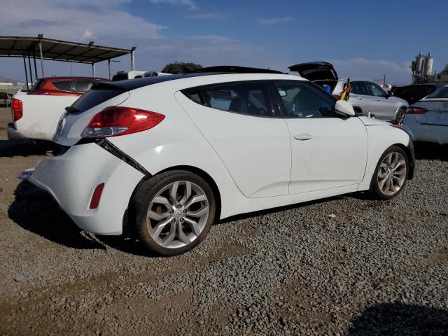 KMHTC6AD1CU037673 - 2012 HYUNDAI VELOSTER WHITE photo 3