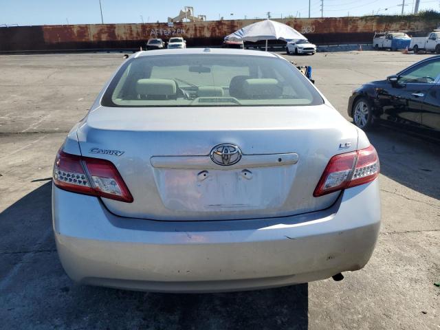 4T1BF3EK5BU762492 - 2011 TOYOTA CAMRY BASE 银色 照片 6