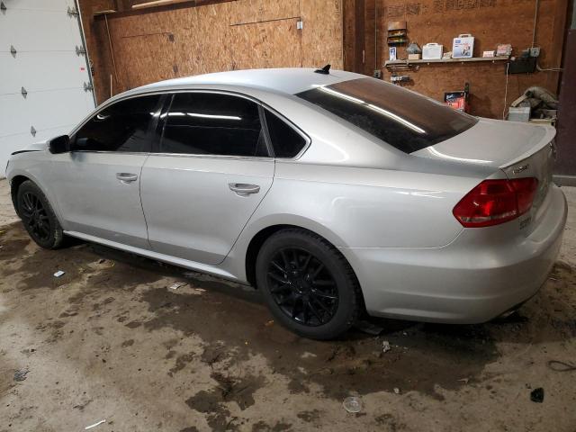 1VWBH7A3XDC022334 - 2013 VOLKSWAGEN PASSAT SE SILVER photo 2