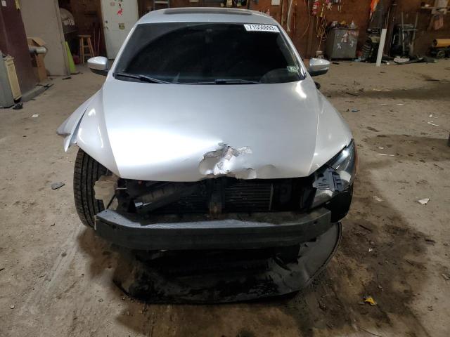 1VWBH7A3XDC022334 - 2013 VOLKSWAGEN PASSAT SE SILVER photo 5