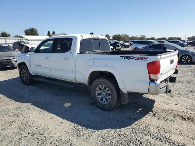 3TMDZ5BN3HM031054 - 2017 TOYOTA TACOMA DOUBLE CAB Білий фото 2