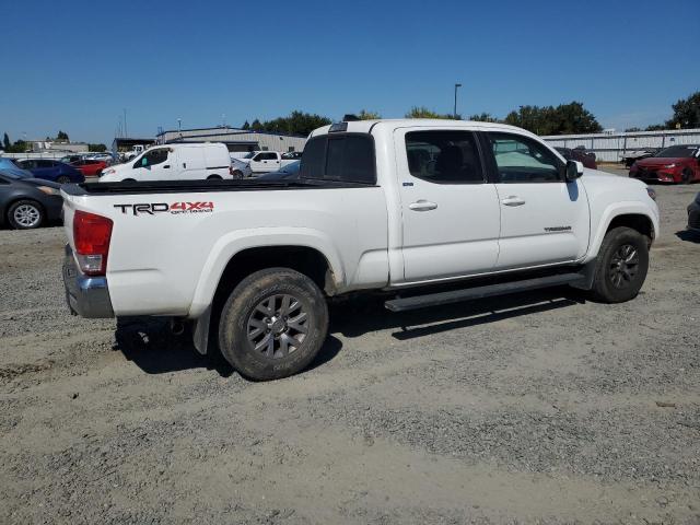 3TMDZ5BN3HM031054 - 2017 TOYOTA TACOMA DOUBLE CAB Білий фото 3