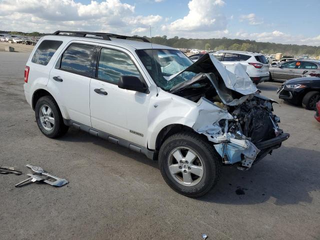 1FMCU93118KD65261 - 2008 FORD ESCAPE XLT WHITE photo 4