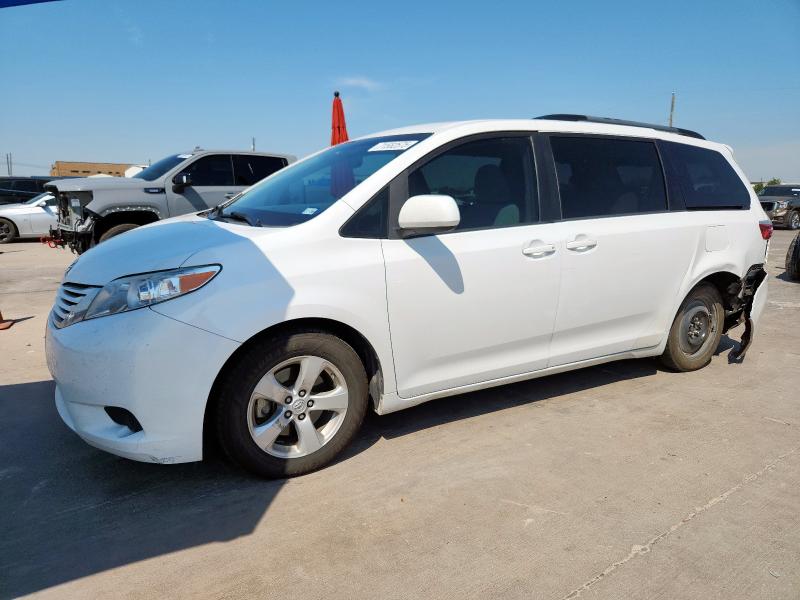 2017 TOYOTA SIENNA LE, 