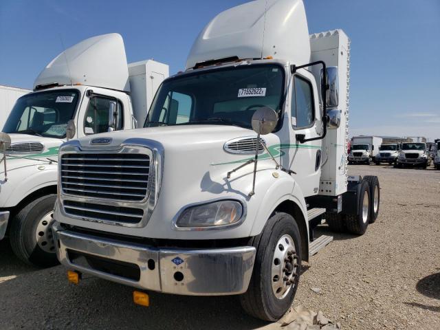 1FUJC5DX4DHFD6996 - 2013 FREIGHTLINER M2 112 MEDIUM DUTY WHITE photo 2