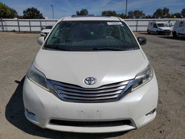5TDDK3DC3FS096908 - 2015 TOYOTA SIENNA XLE თეთრი ფოტო 5