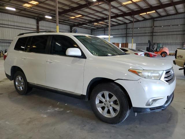 5TDZA3EH3BS012423 - 2011 TOYOTA HIGHLANDER BASE WHITE photo 4