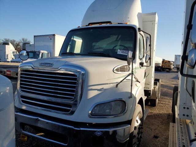 1FUJC5DX8DHFF4238 - 2013 FREIGHTLINER M2 112 MEDIUM DUTY WHITE photo 2