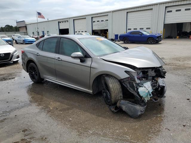 4T1DAACK0SU576504 - 2025 TOYOTA CAMRY XSE 灰色 照片 4